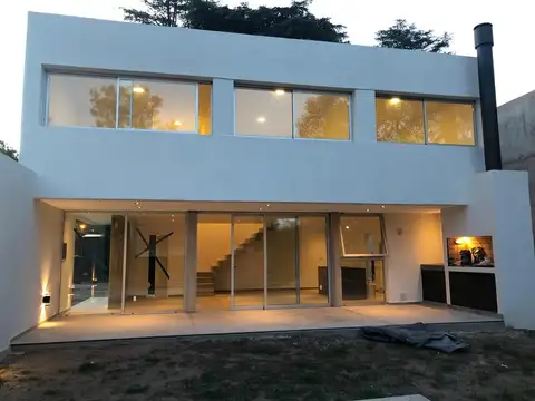 LA CAROLINA VILLAGE, EXCLUSIVO HOUSING