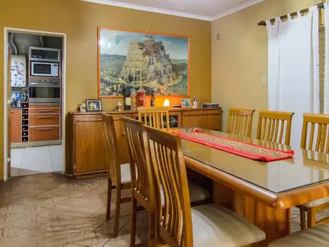 Casa 4 ambientes con 1 baño