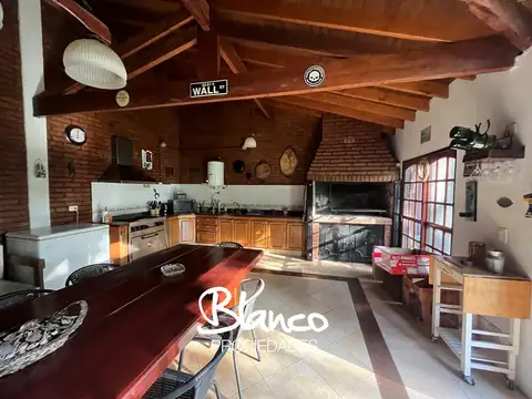 Casa en Venta en Pilar, USD 230.000