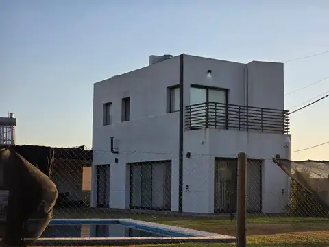Casa en Venta en Ibarlucea, USD 140.000