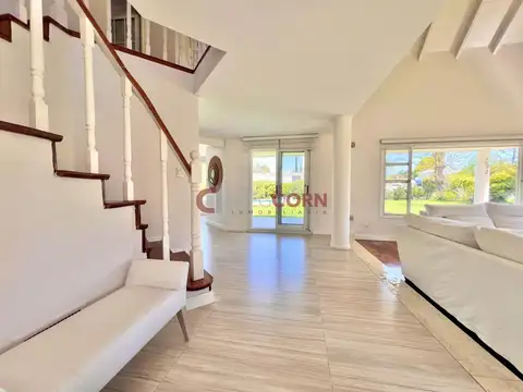 Acceso Oeste Km 42 100