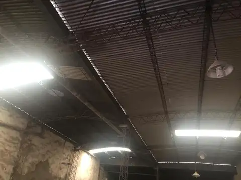 Excelente Galpón en Bº Roca