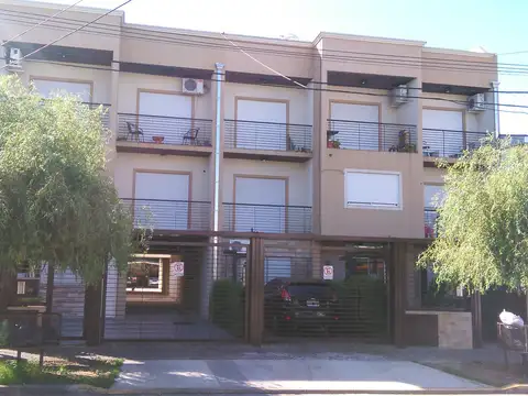 DEPTO 2 AMB DUPLEX CON BALCON  OPCIONAL COCHERA