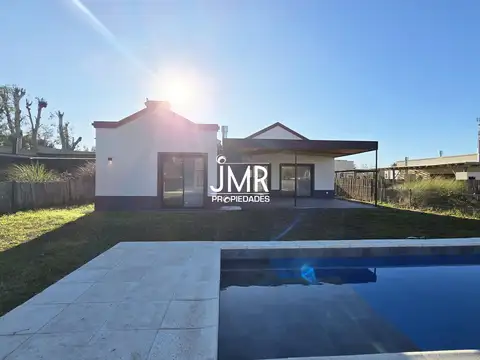 JMR Propiedades | Barrio Santa Clara-Manzanares | Excelente casa en venta
