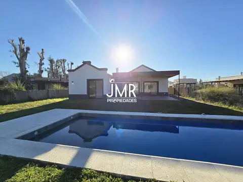 JMR Propiedades | Barrio Santa Clara-Manzanares | Excelente casa en venta