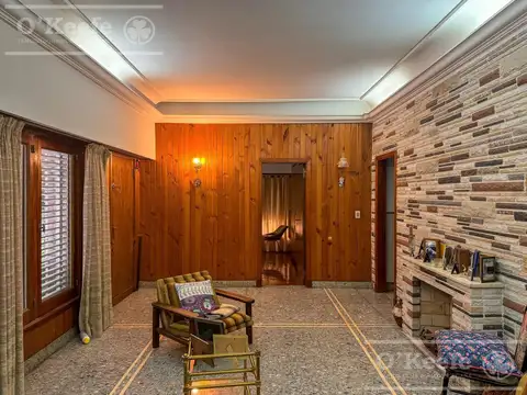 Casa 4 ambientes con 1 baño