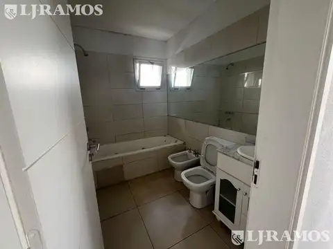 Casa en el Barrio Vistas Puertos ESCOBAR