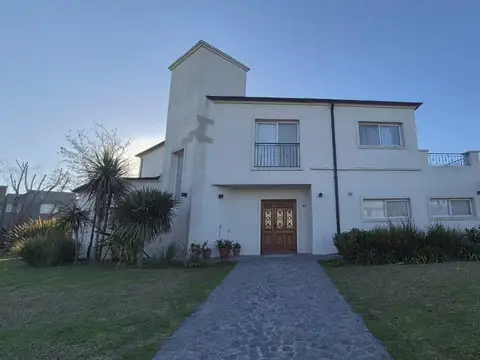 Casa 4 hab con pileta en alquiler TEMPORAL en Canton
