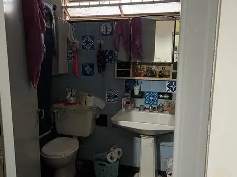 Venta de Chalet 2 Amb.  en Ramos Mejía  S/Avenida