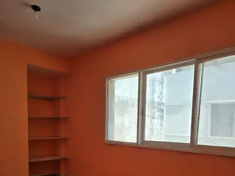 Amplio Monoambiente divisible - Apto Profesional