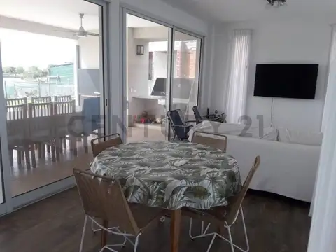 Casa en Alquiler en El Cazador, USD 2.000