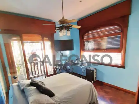 Depto Tipo Casa 5 ambientes con 2 baños