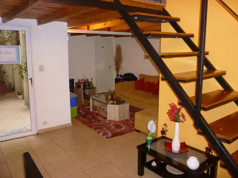 Depto Tipo Casa en Alquiler de 2 dormitorios