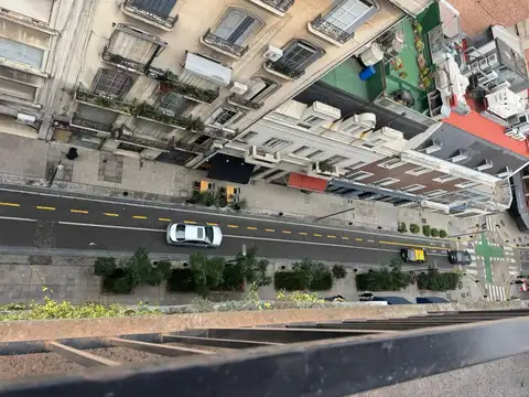 Marcelo Torcuato De Alvear 800