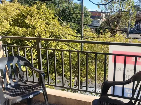 Depto Tipo Casa 2 ambientes con 1 baño