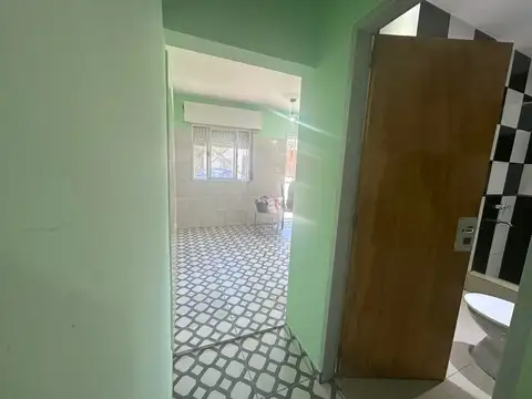 Depto Tipo Casa en Alquiler en Loma Hermosa, $ 370.000