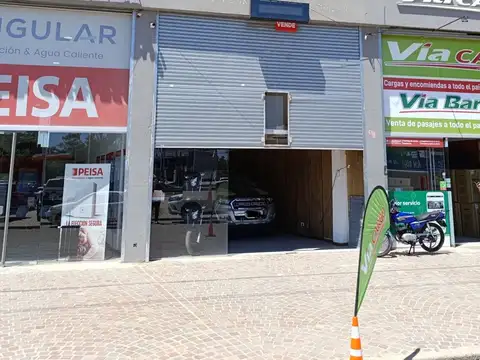 LOCAL EN VENTA CANNIG DE DOBLE ALTURA