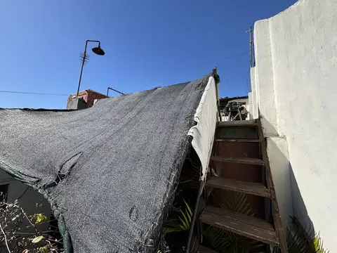 Depto Tipo Casa 4 ambientes con 2 baños