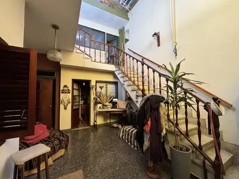 PH 4 ambientes y terraza en Lomas Del Mirador