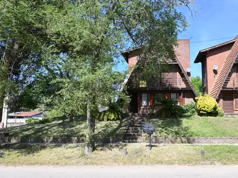 AV.4 ESQUINA PASEO 102