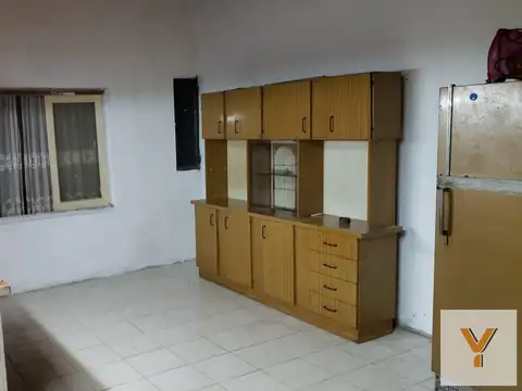Casa 3 ambientes con 1 baño