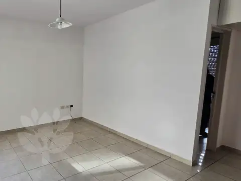 Departamento en Alquiler en Plaza Paso, $ 440.000