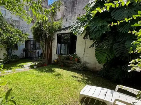 Depto Tipo Casa en Venta de 5 ambientes
