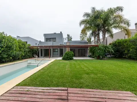 Casa en Venta de 4 dormitorios