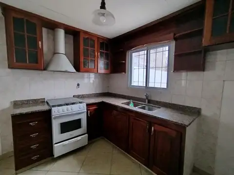 Casa en Alquiler Zona Villa Fox Zárate
