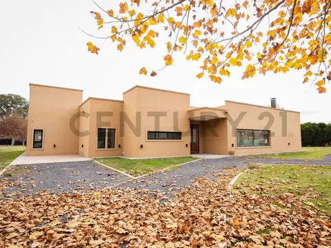 CASA EN VENTA EN AREA 60