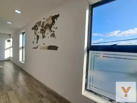 Casa en venta - 4 Dormitorios 4 Baños - Los Hornos