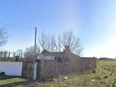 De Los Cedros e/ 7 de Abril y De Todos Los Santos