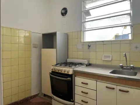 Depto Tipo Casa en Venta en Saavedra, USD 85.000