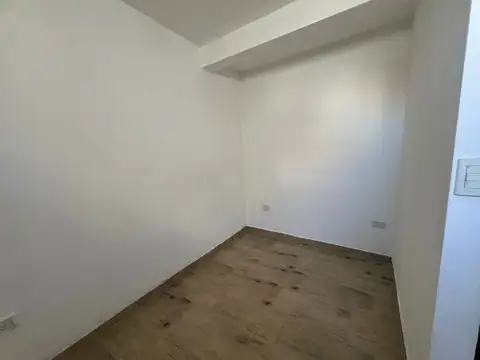 duplex 4 amb en venta con doble balcón y patio