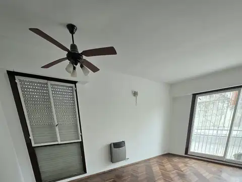 Doctor Pedro Ignacio Rivera 2600, Piso 1