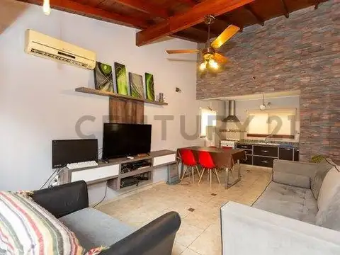 Joaquín Spandonari 3200, Piso 0