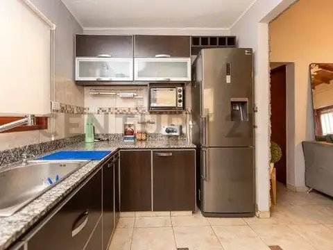 Casa 6 ambientes con 3 baños
