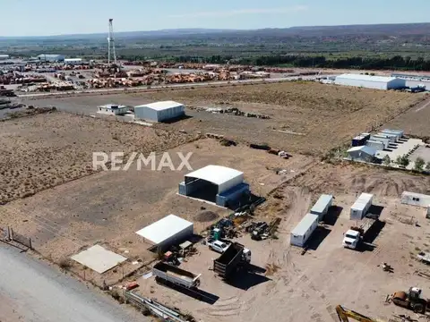ALQUILER DE 5000 M2 EN PARQUE INDUSTRIAL DE AÑELO