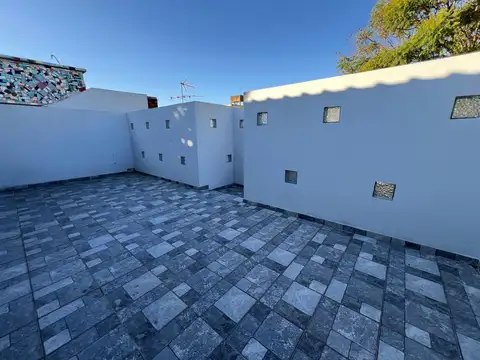 Depto Tipo Casa 3 ambientes con 1 baño