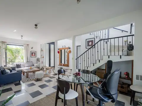 Casa en Venta en Barrio Cube, USD 240.000