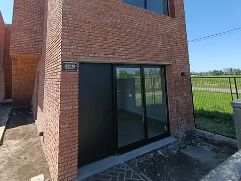 Venta casa dos dormitorios en Jardines de Esther