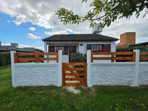 Casa en PH con cochera en FRENTE MAR