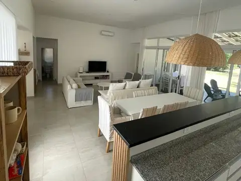 Casa en Alquiler Temporal en Barrio Deportivo 1, USD 200