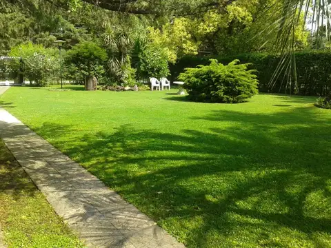 Quinta en Alquiler Temporal con 1 cochera