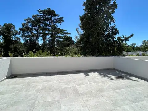 Casa en Alquiler en Ituzaingo, USD 1.700