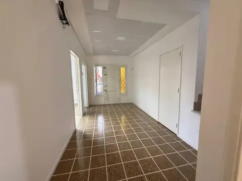 ALQUILER DE CASA -CONSULTORIO- COMERCIAL O PARTICULAR