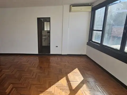 Oficina en Alquiler en Munro, $ 1.700.000