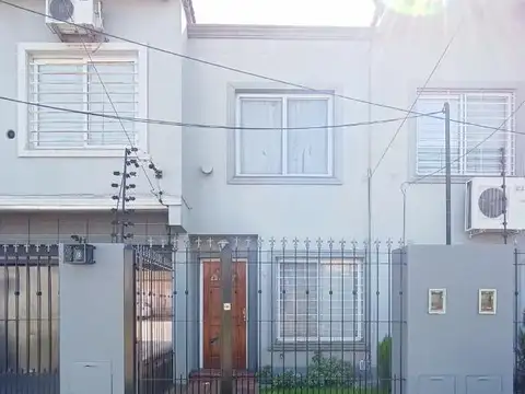 Casa Tipo Duplex - Alquiler - Ituzaingó Norte - Muñiz al 200