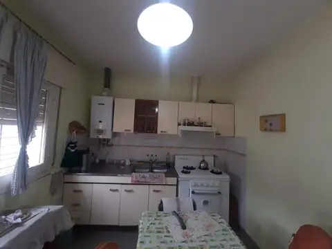 Casa en Venta en Alto Alberdi, USD 162.000