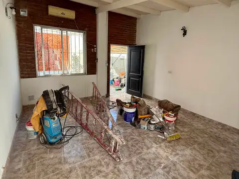 Casa en Alquiler con 1 cochera